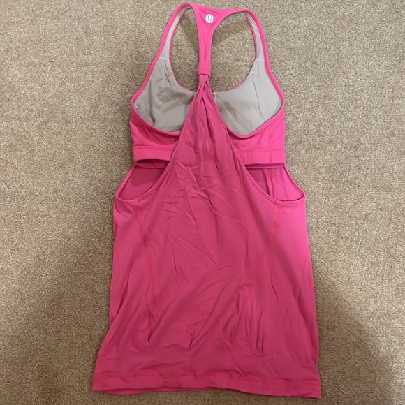 Lululemon tank size 2 - Picture 2 of 3